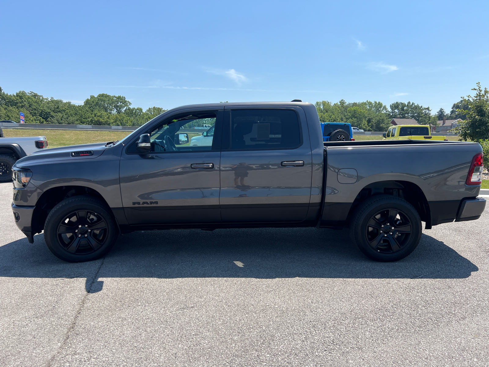 2022 Ram 1500 Big Horn 4x4 Crew Cab 57 Box 5