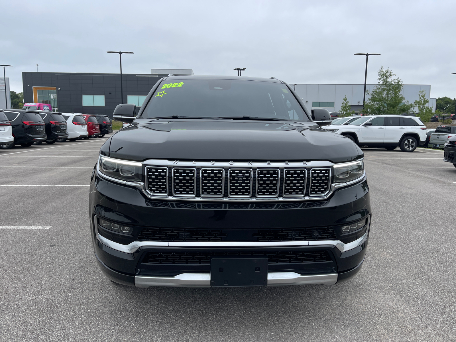 2022 Jeep Grand Wagoneer Series II 3