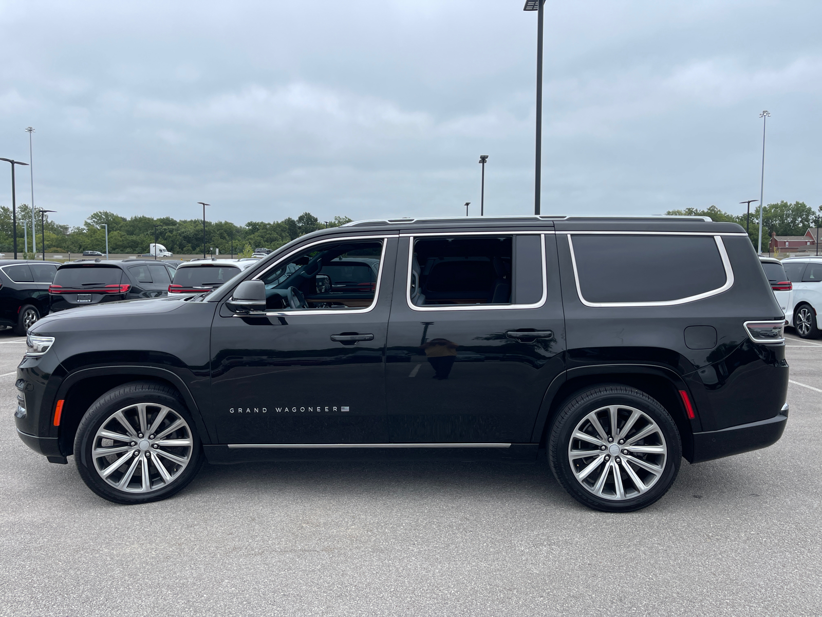 2022 Jeep Grand Wagoneer Series II 5