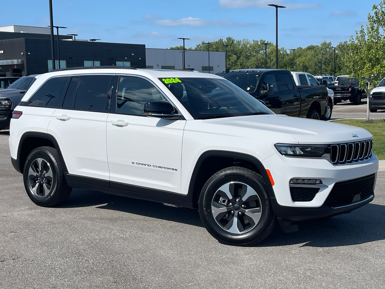 2024 Jeep Grand Cherokee 4xe  1