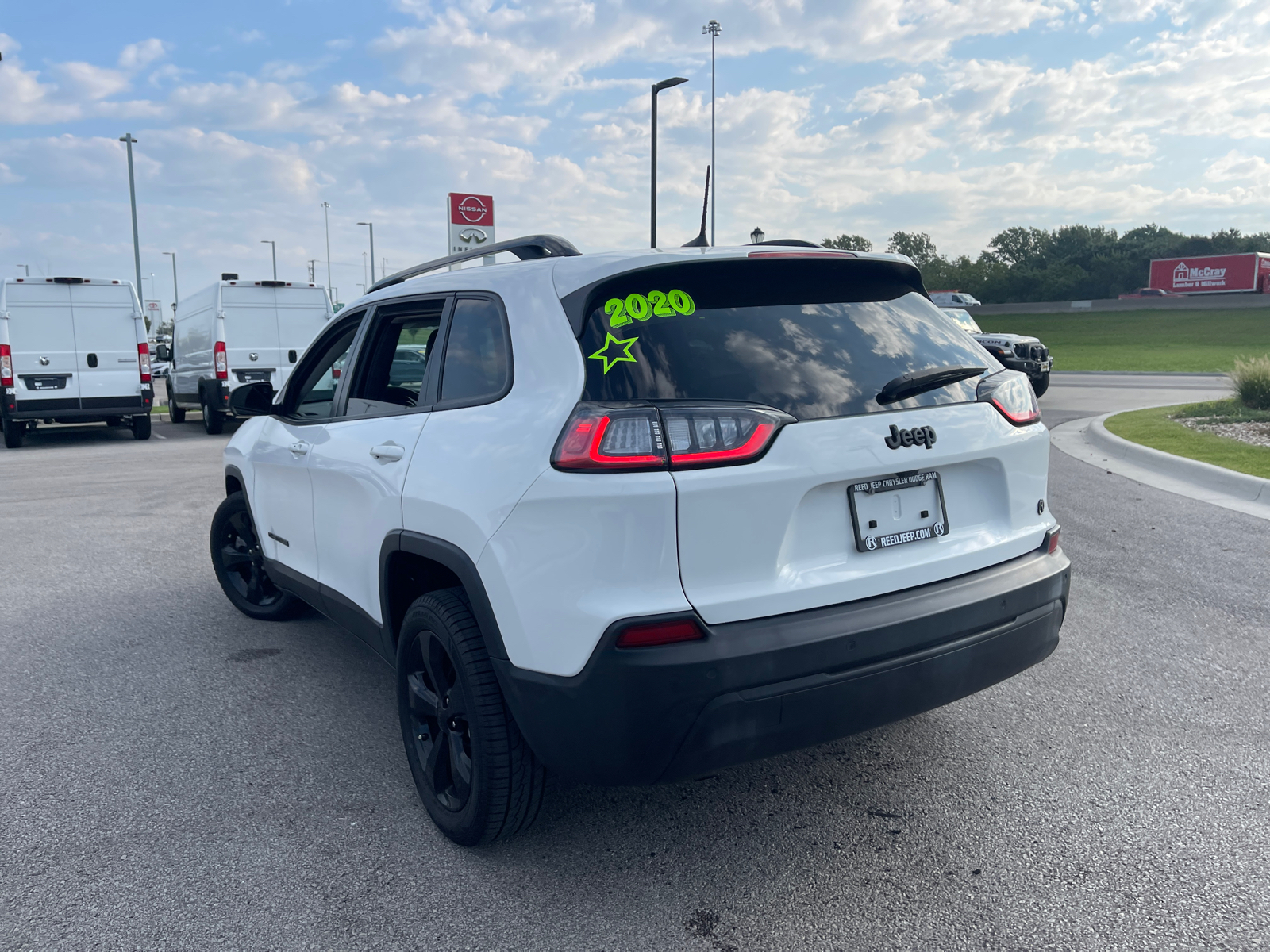 2020 Jeep Cherokee Altitude 7