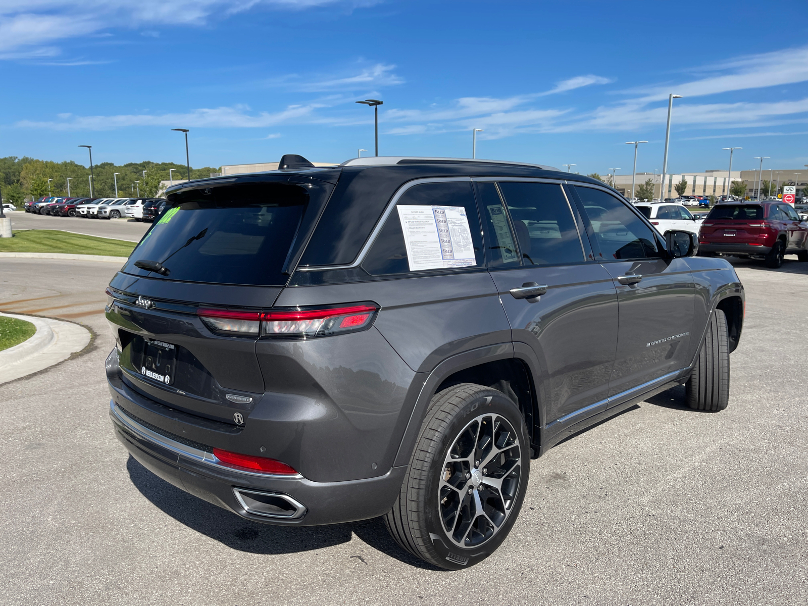 2022 Jeep Grand Cherokee Summit Reserve 9