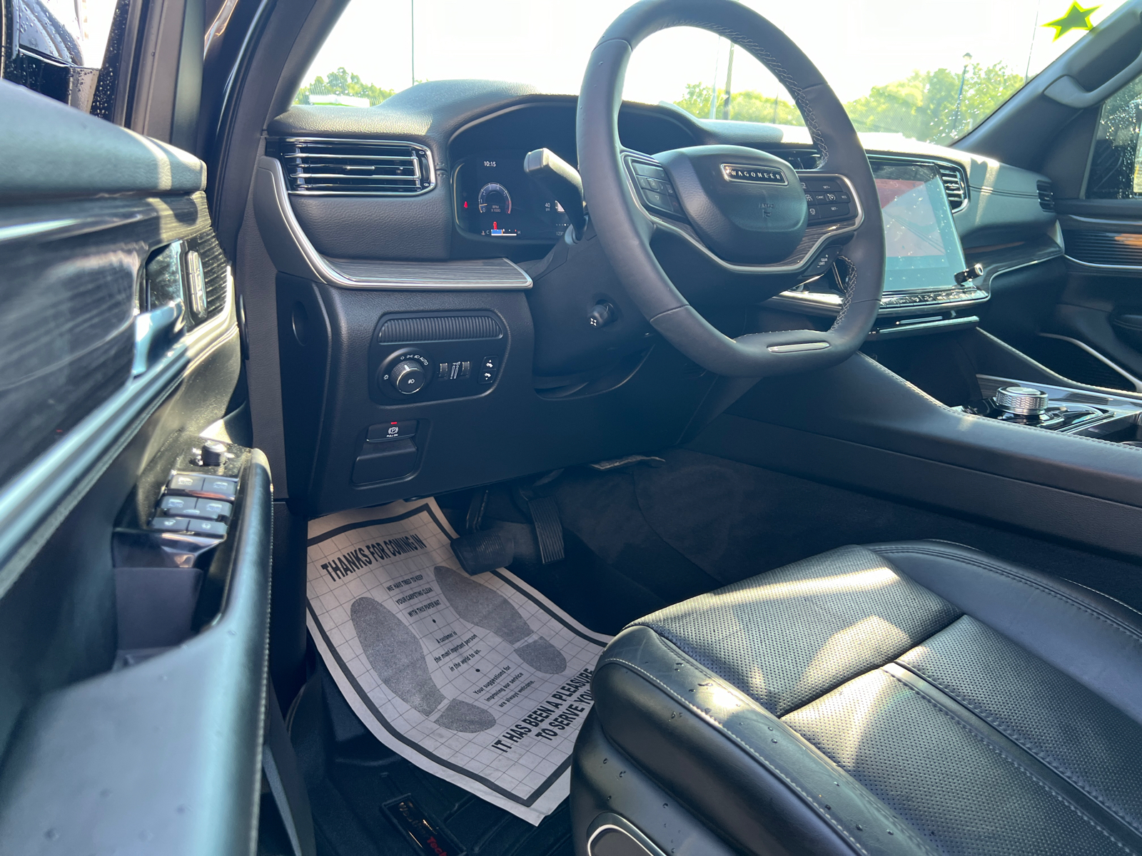 2022 Jeep Wagoneer Series II 18