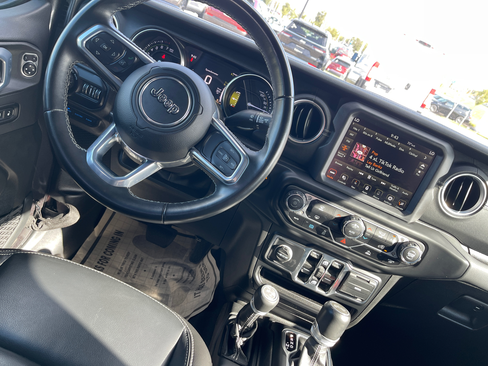 2021 Jeep Wrangler 4xe Unlimited Sahara 13