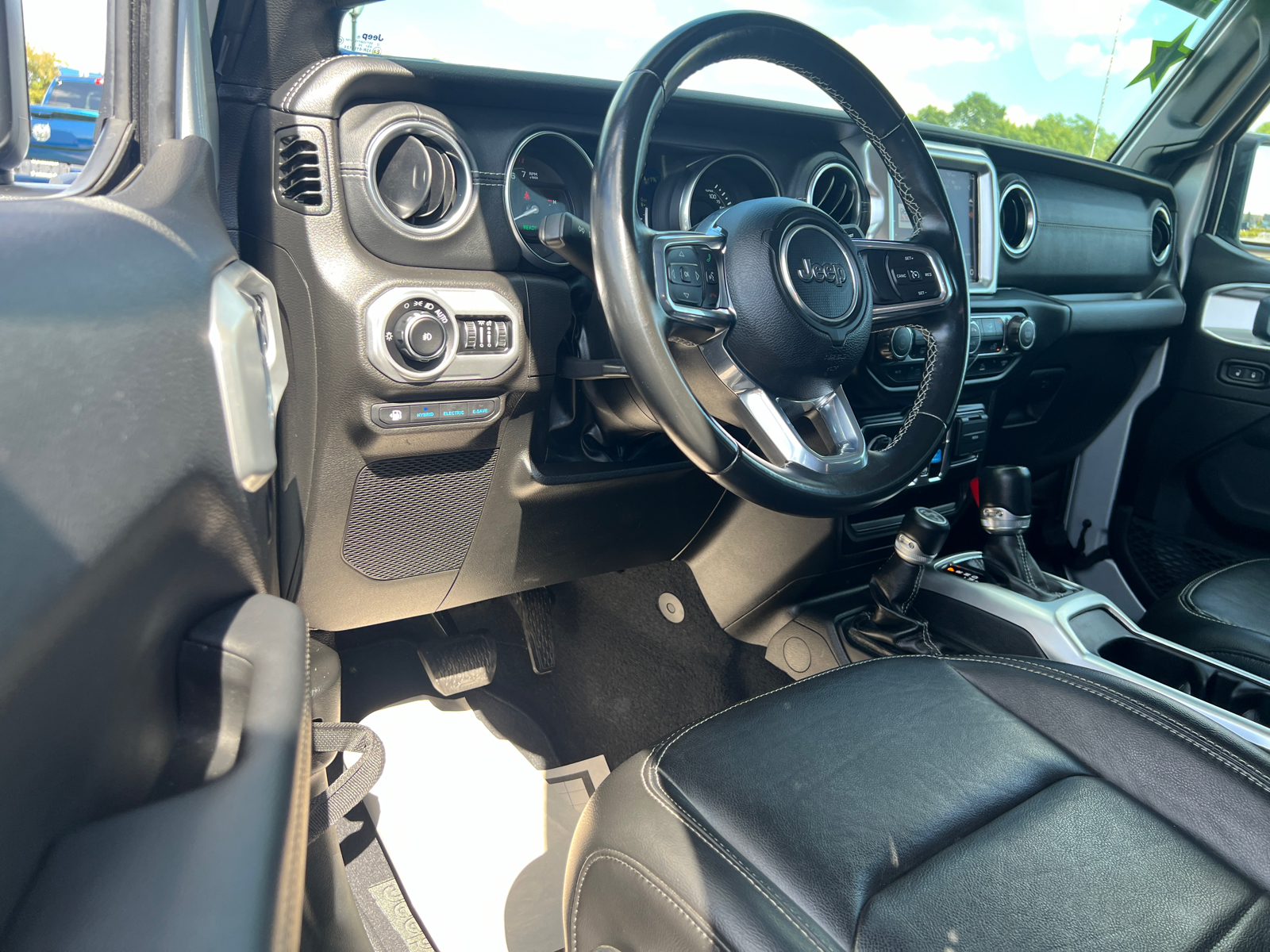 2022 Jeep Wrangler 4xe Unlimited Sahara 16