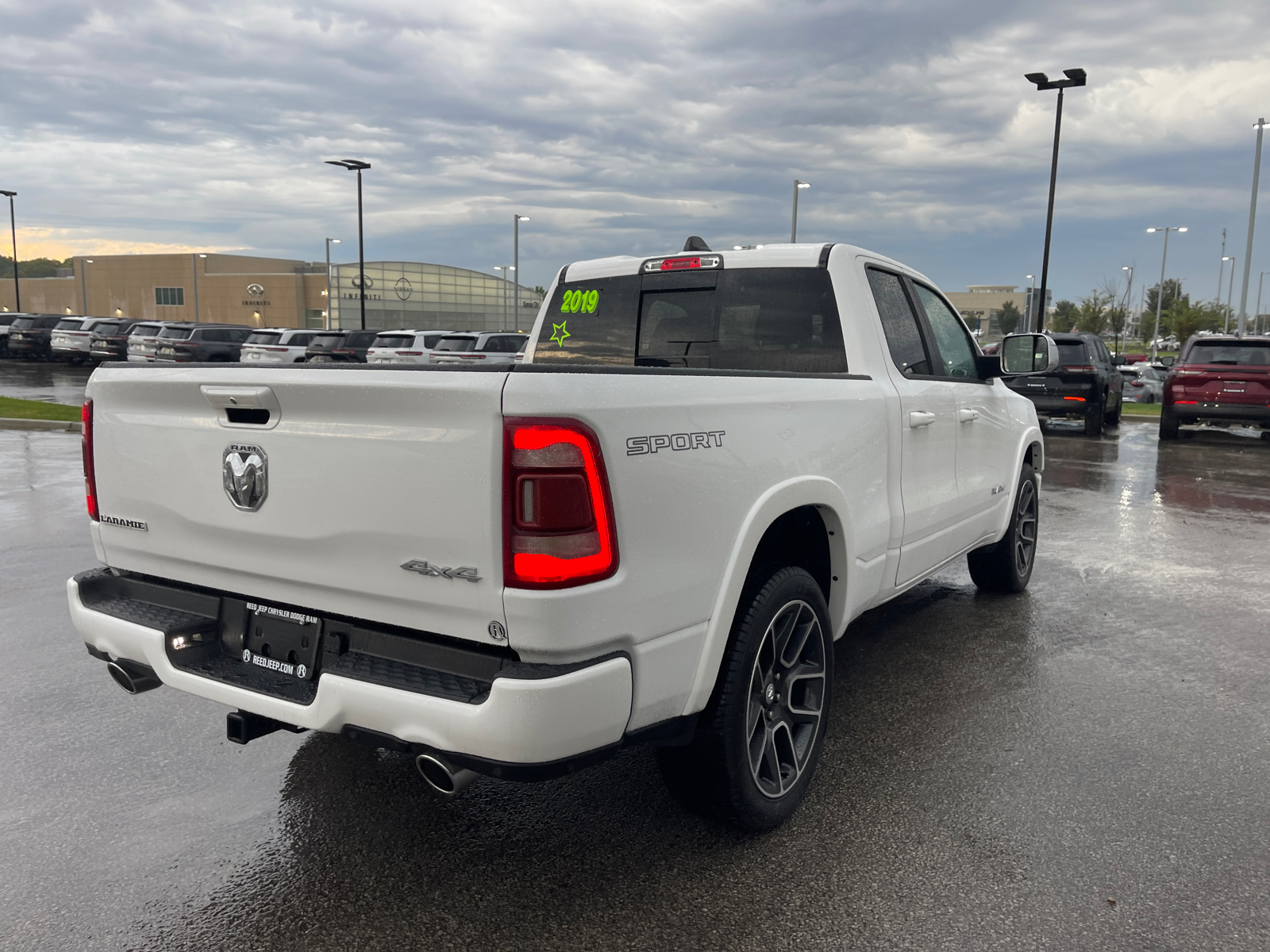 2019 Ram 1500 Laramie 4x4 Quad Cab 64 Box 9