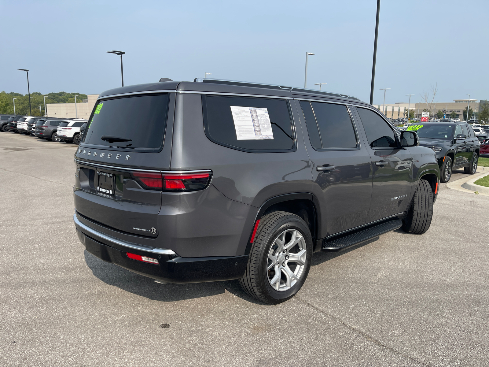 2022 Jeep Wagoneer Series II 11