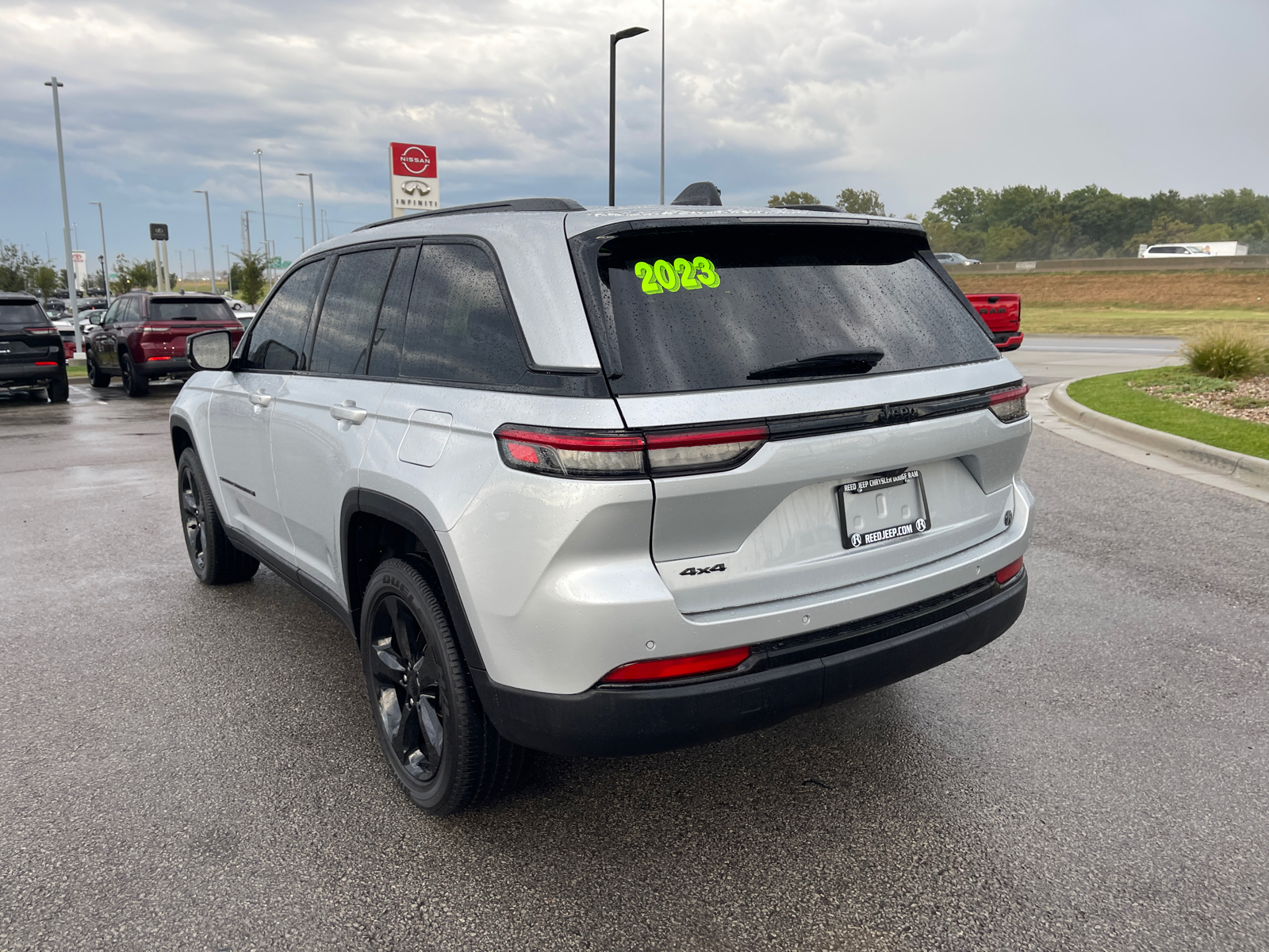 2023 Jeep Grand Cherokee Altitude 7