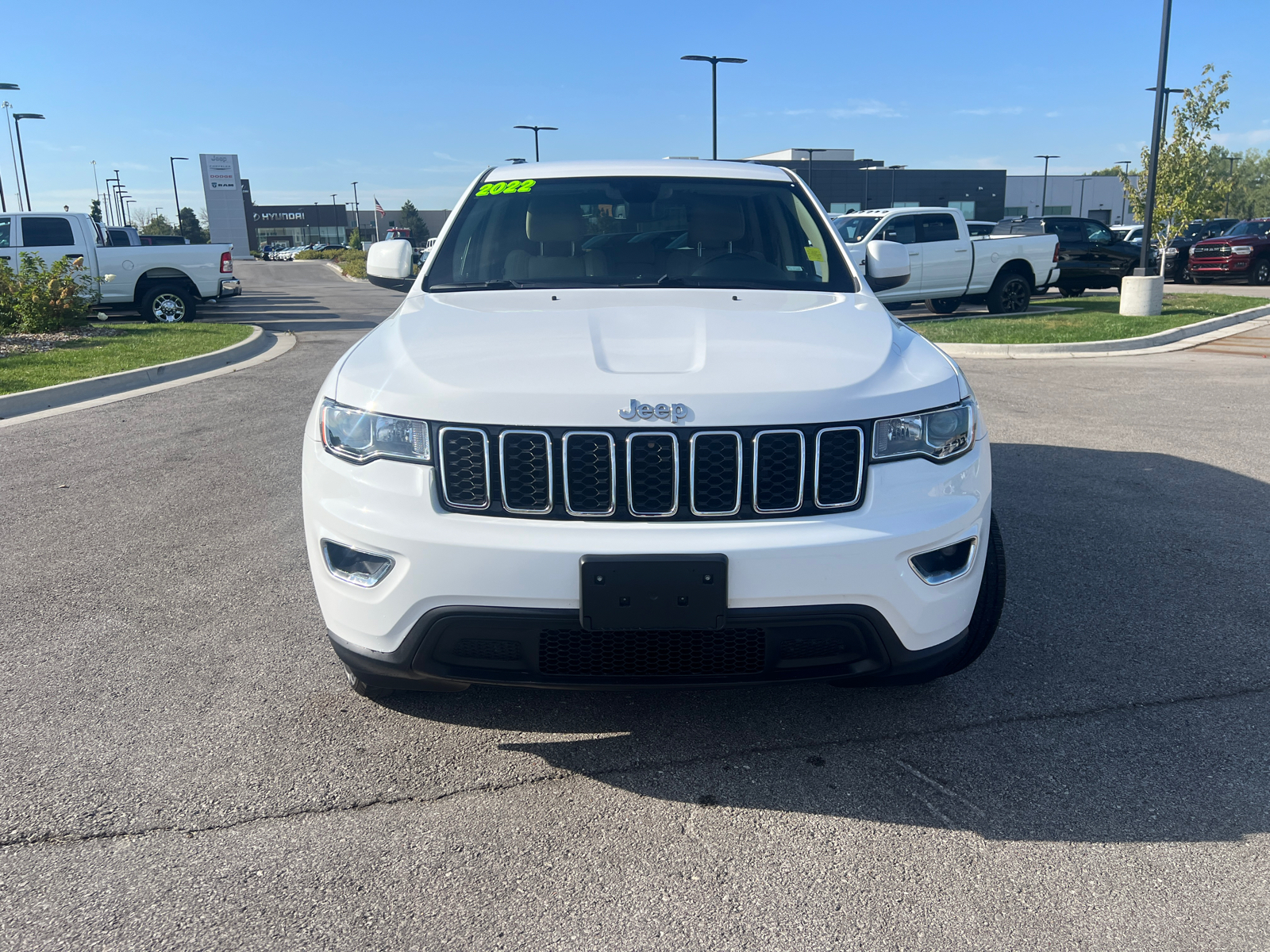 2022 Jeep Grand Cherokee WK Laredo E 3