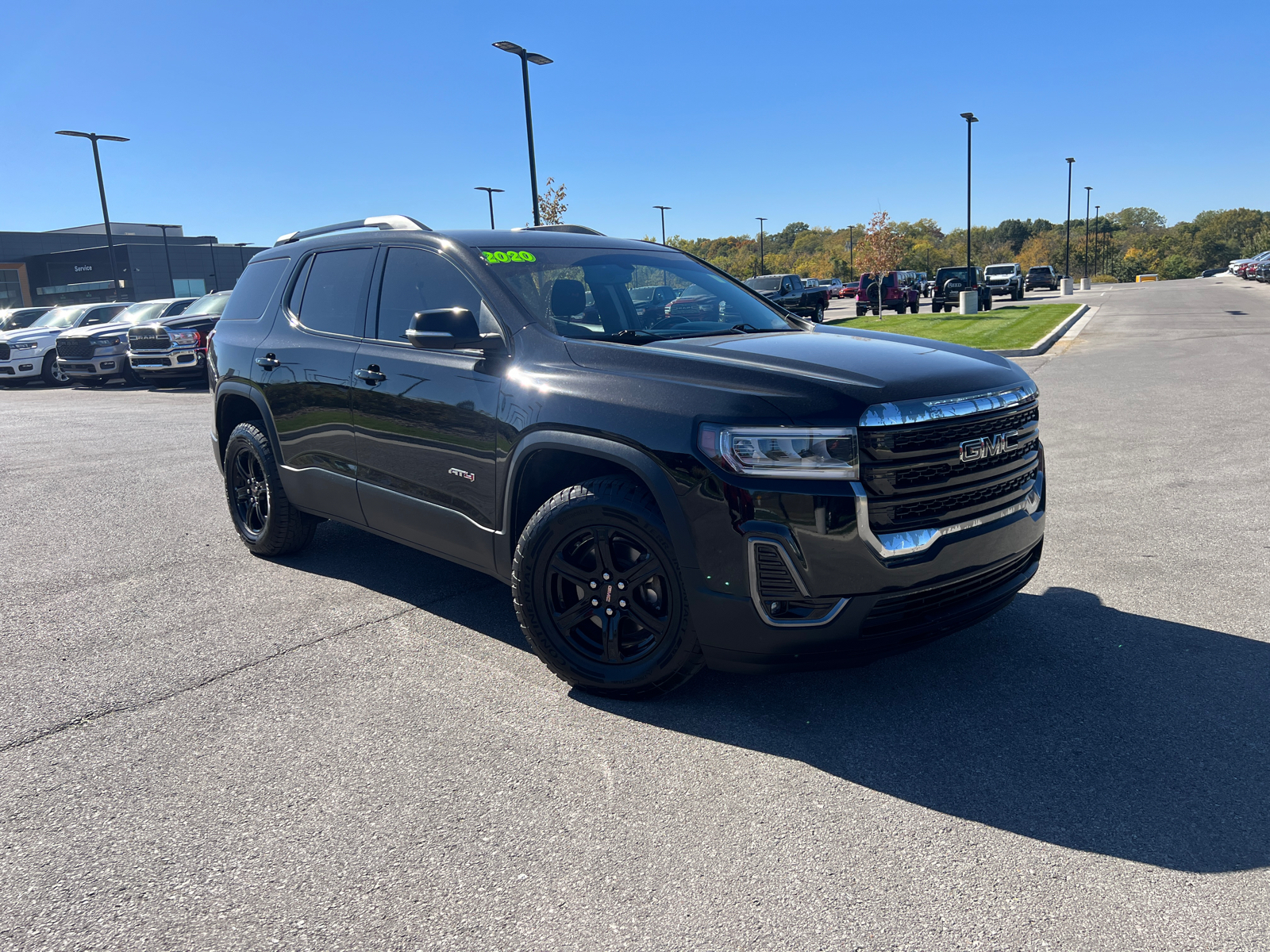 2020 GMC Acadia AT4 1