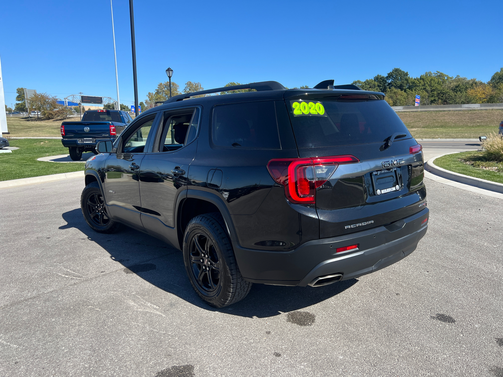 2020 GMC Acadia AT4 7