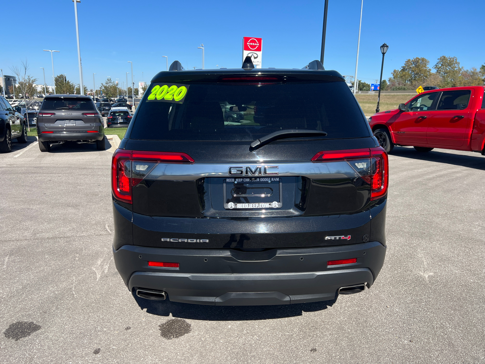 2020 GMC Acadia AT4 8