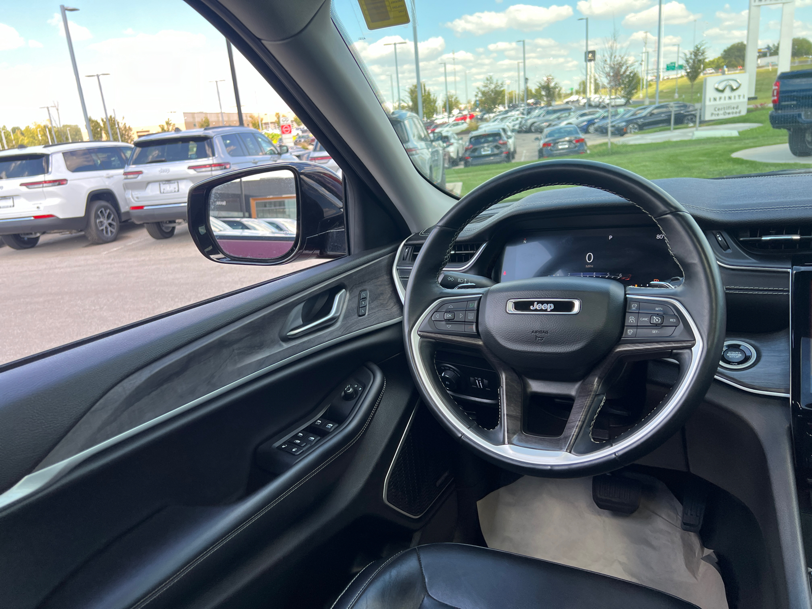 2022 Jeep Grand Cherokee L Limited 16