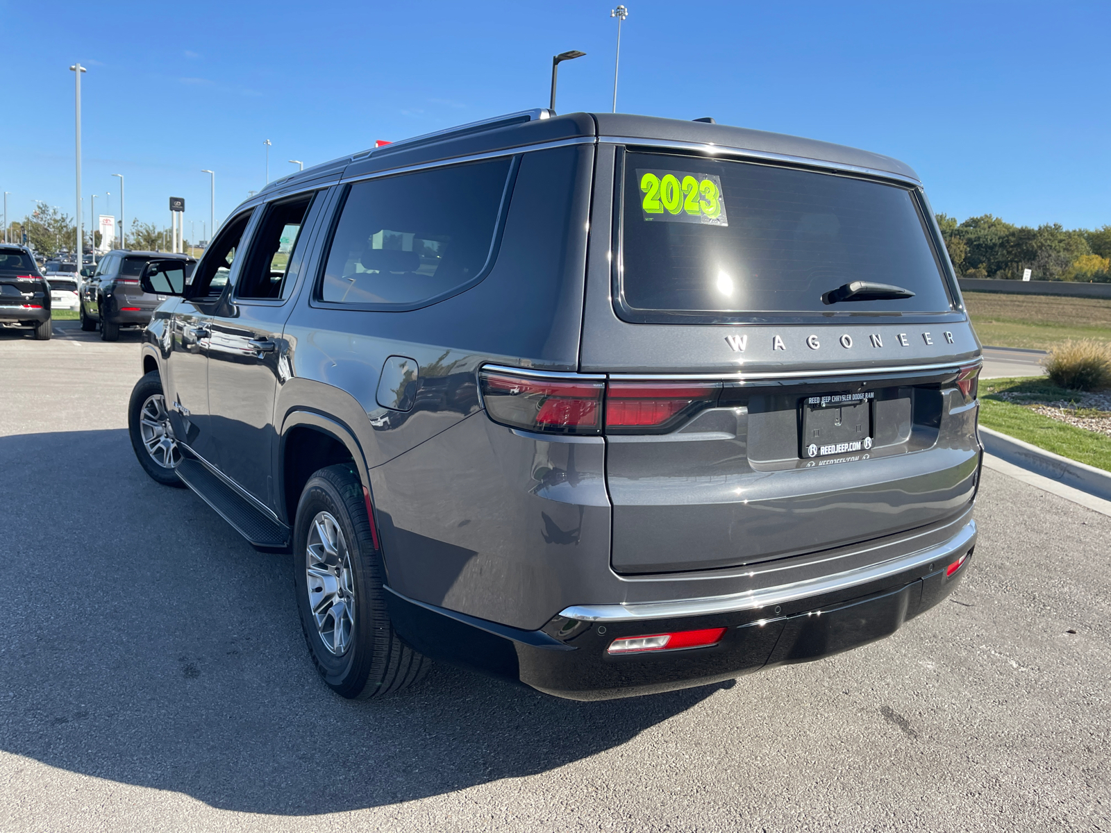 2023 Jeep Wagoneer L  7