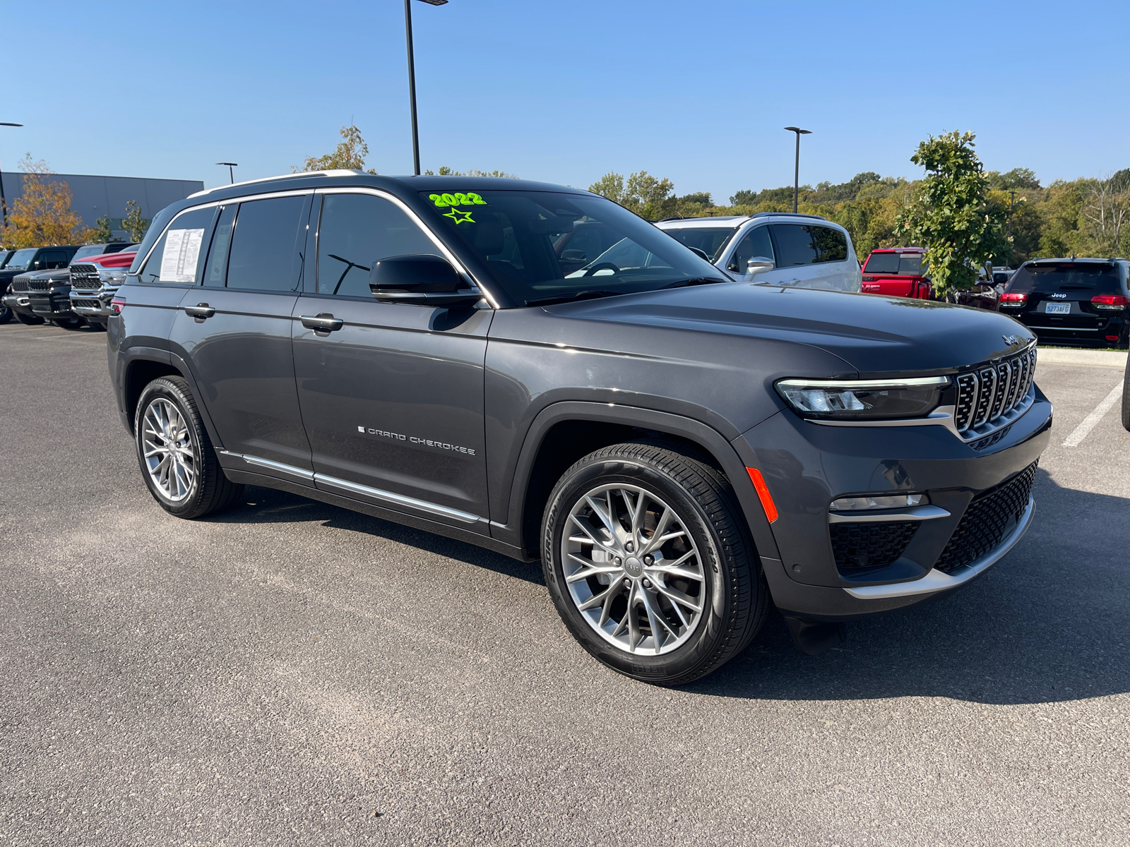 2022 Jeep Grand Cherokee Summit 1