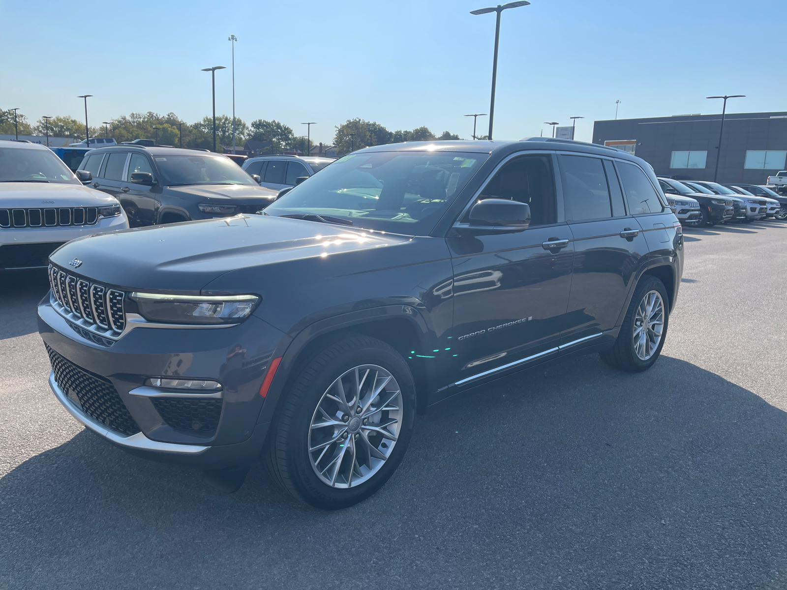 2022 Jeep Grand Cherokee Summit 4