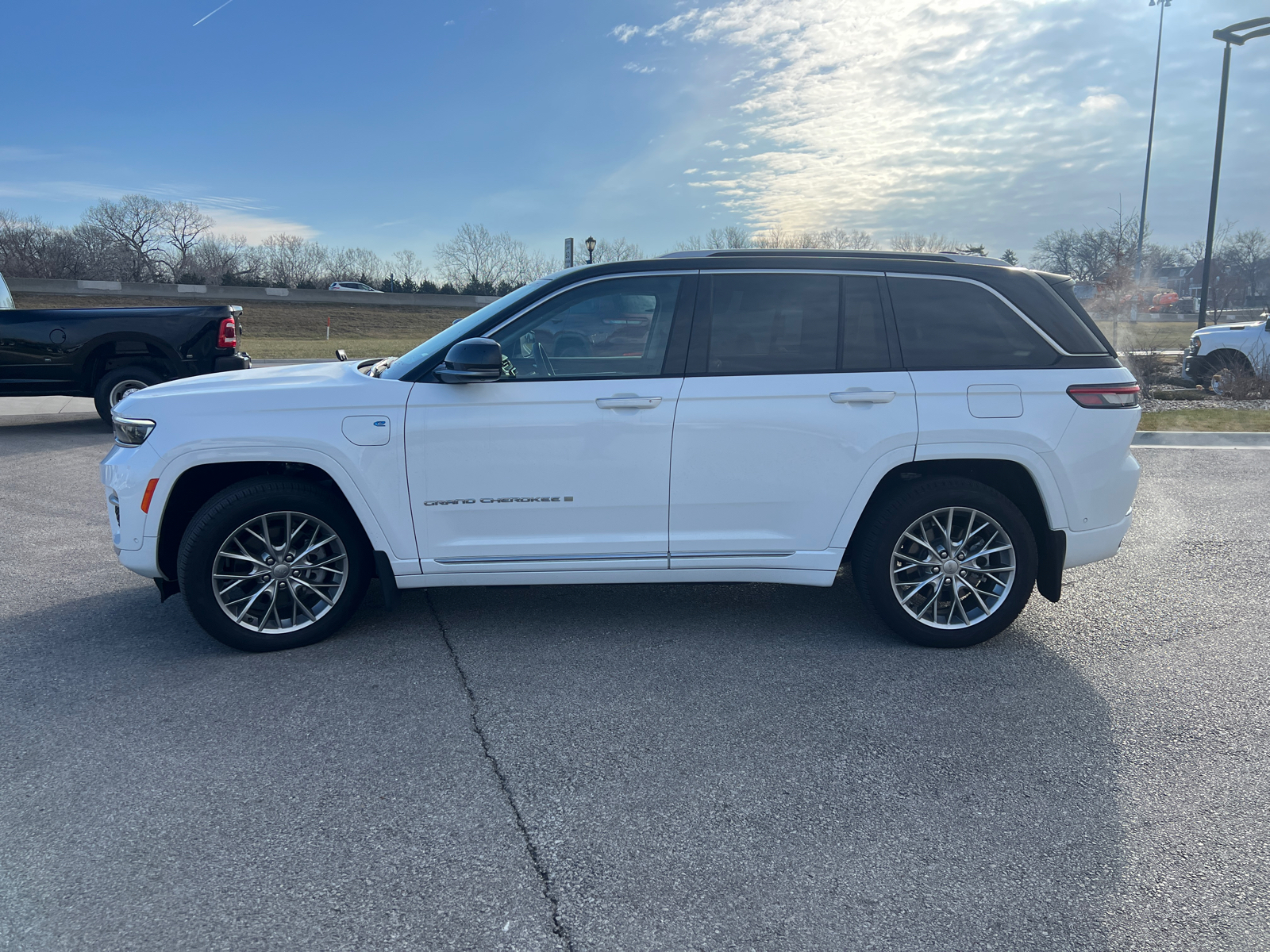 2022 Jeep Grand Cherokee 4xe Summit 5