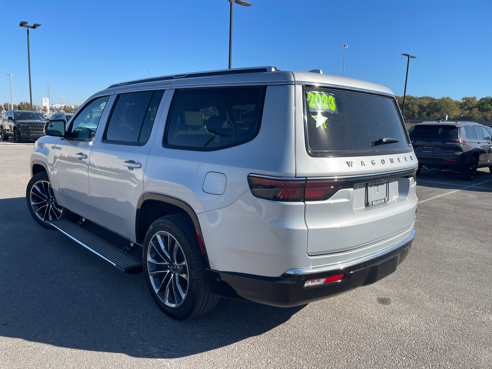 2023 Jeep Wagoneer Series III 30