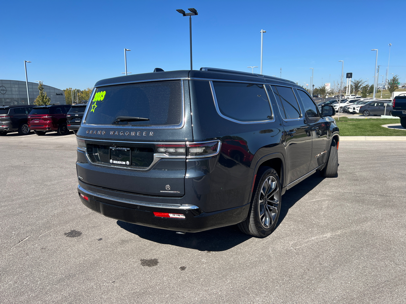 2023 Jeep Grand Wagoneer L Series III 9