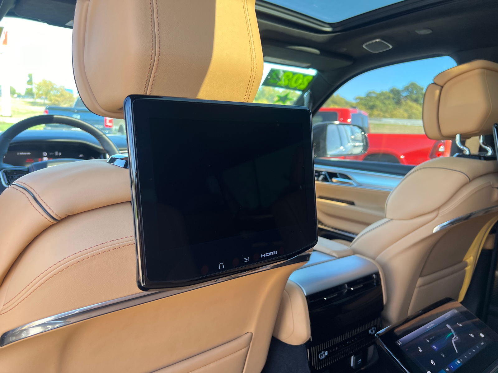 2023 Jeep Grand Wagoneer L Series III 14