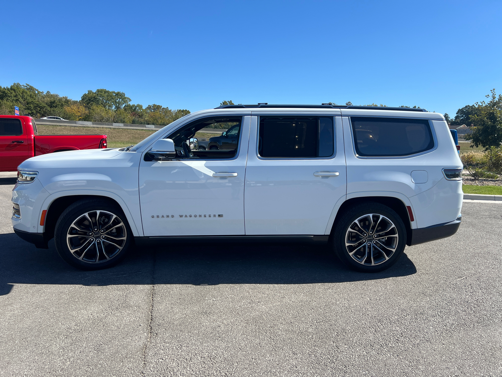 2022 Jeep Grand Wagoneer Series III 5