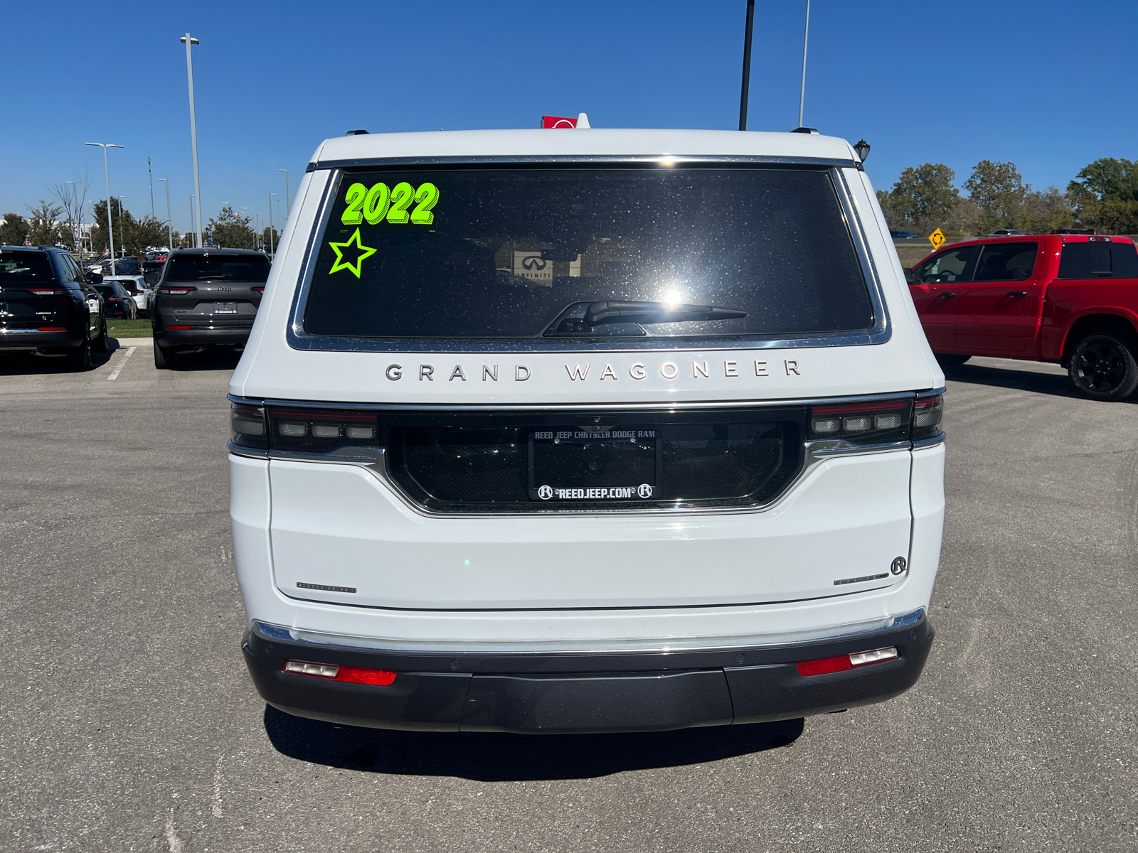 2022 Jeep Grand Wagoneer Series III 8