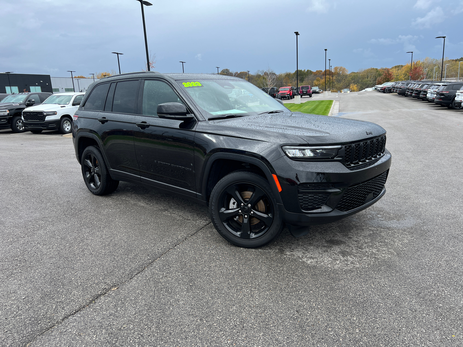 2023 Jeep Grand Cherokee Altitude 1