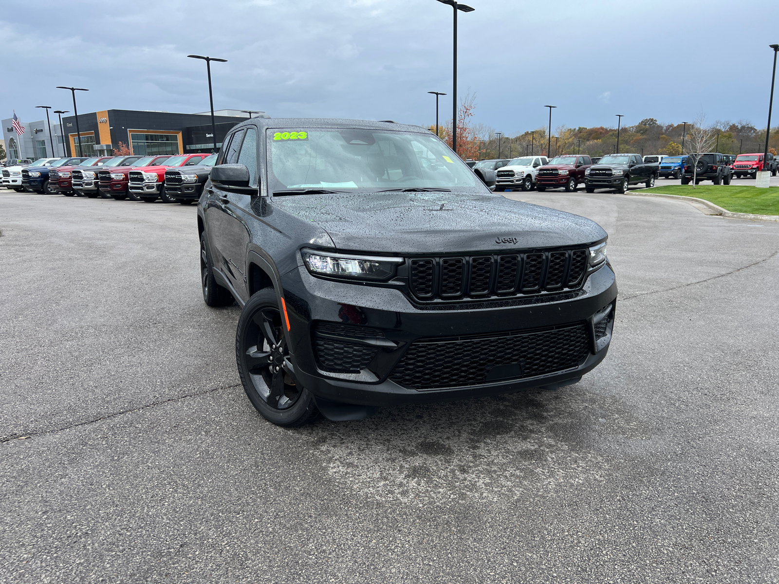 2023 Jeep Grand Cherokee Altitude 2