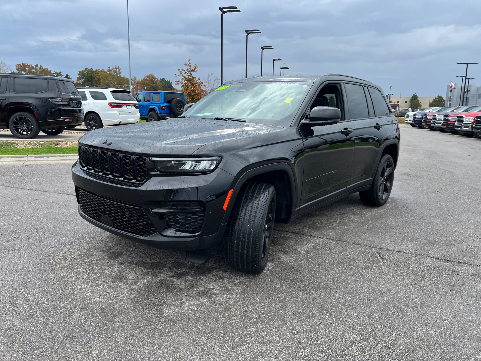 2023 Jeep Grand Cherokee Altitude 4