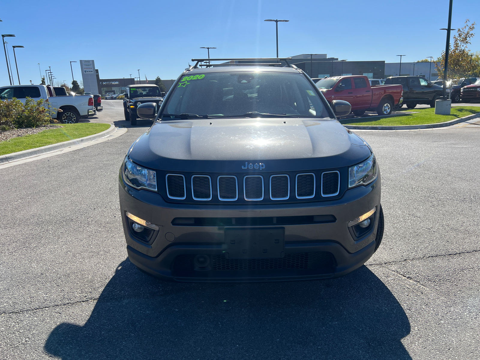 2020 Jeep Compass Latitude w/Sun/Safety Pkg 3