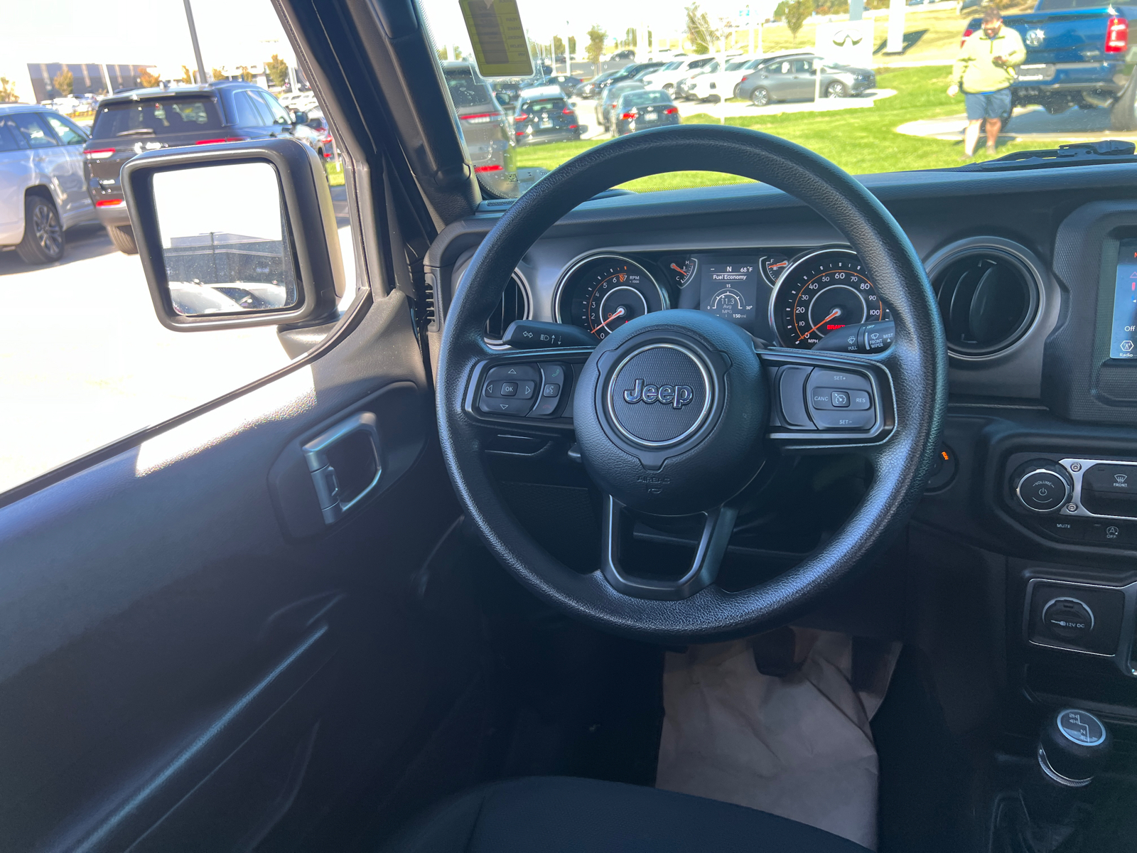 2022 Jeep Gladiator Sport 4x4 14