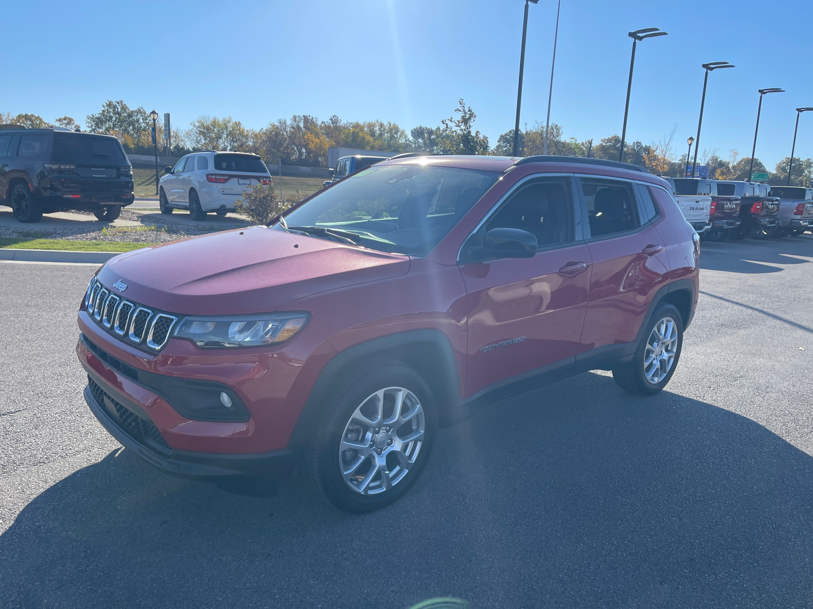 2023 Jeep Compass Latitude Lux 4