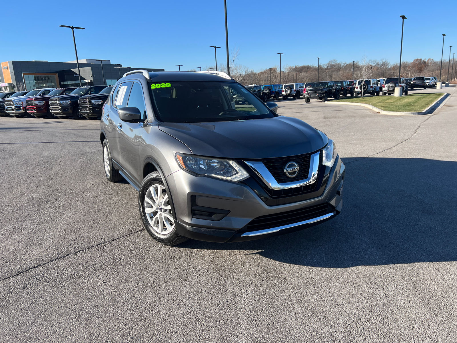 2020 Nissan Rogue SV 2