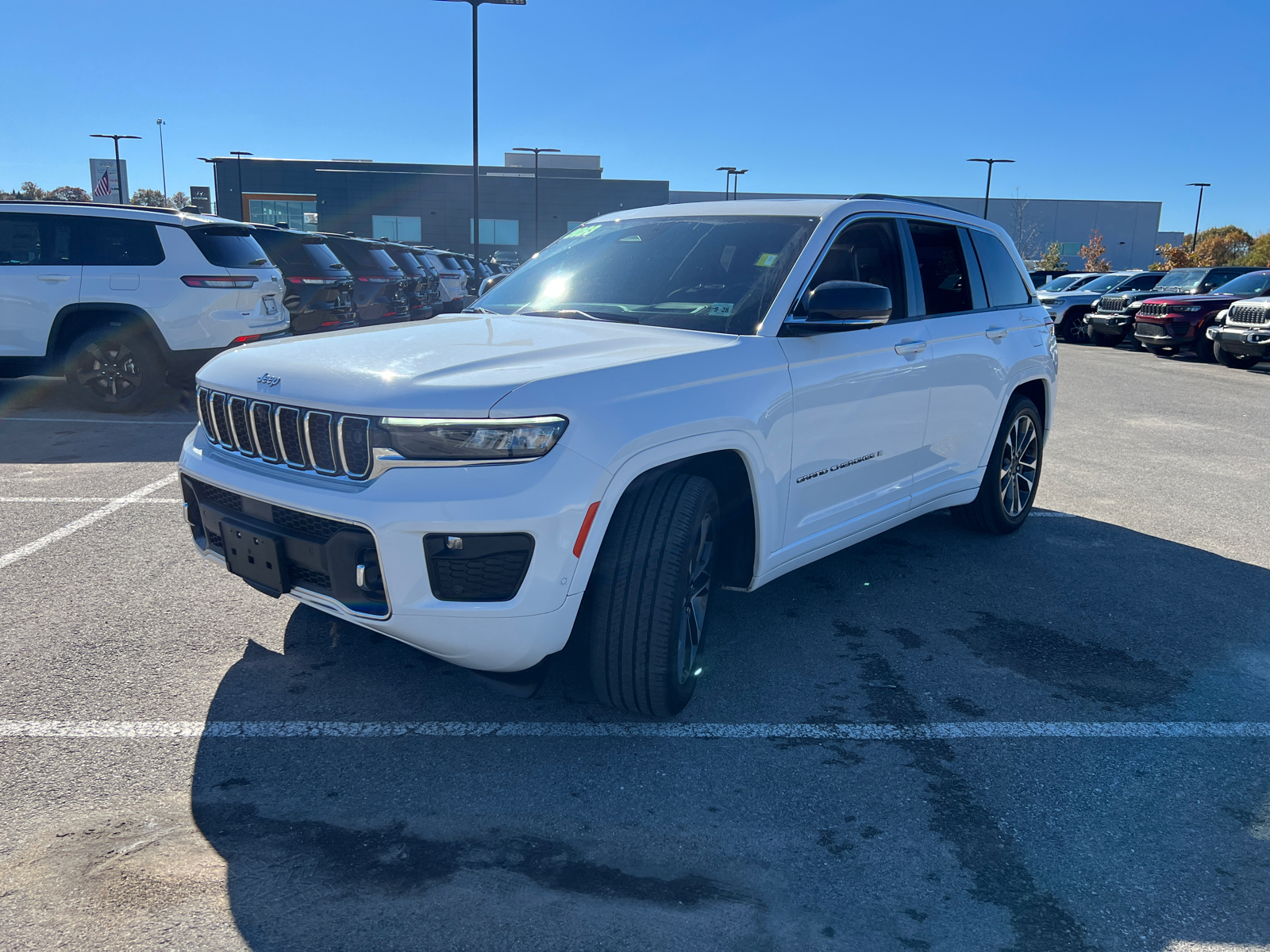 2023 Jeep Grand Cherokee Overland 4