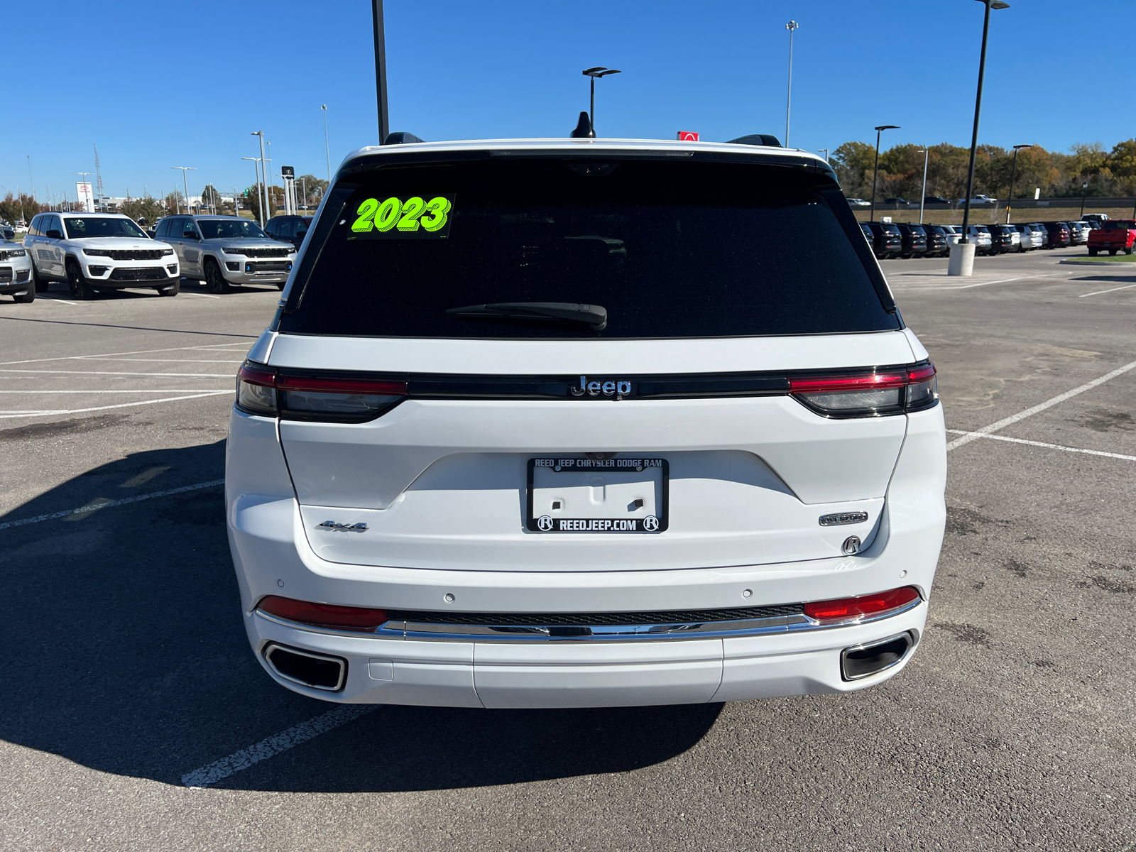 2023 Jeep Grand Cherokee Overland 8