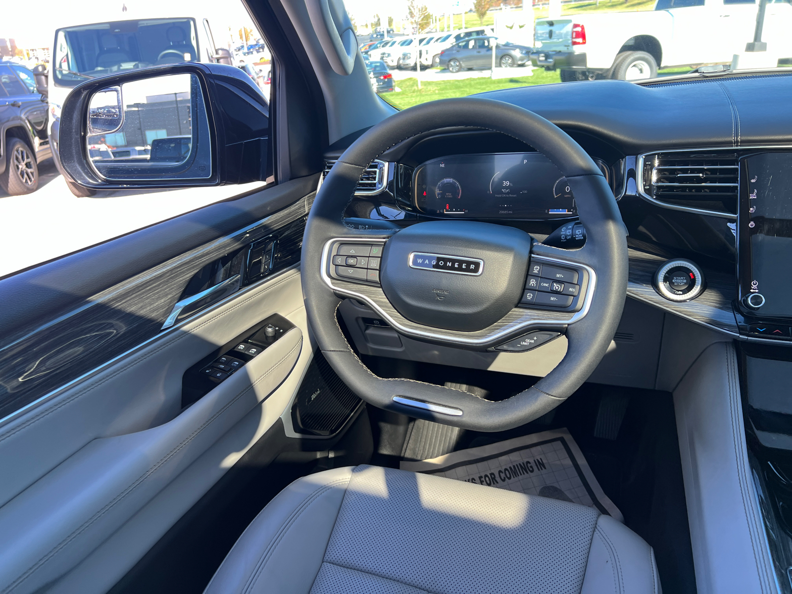 2022 Jeep Wagoneer Series III 17