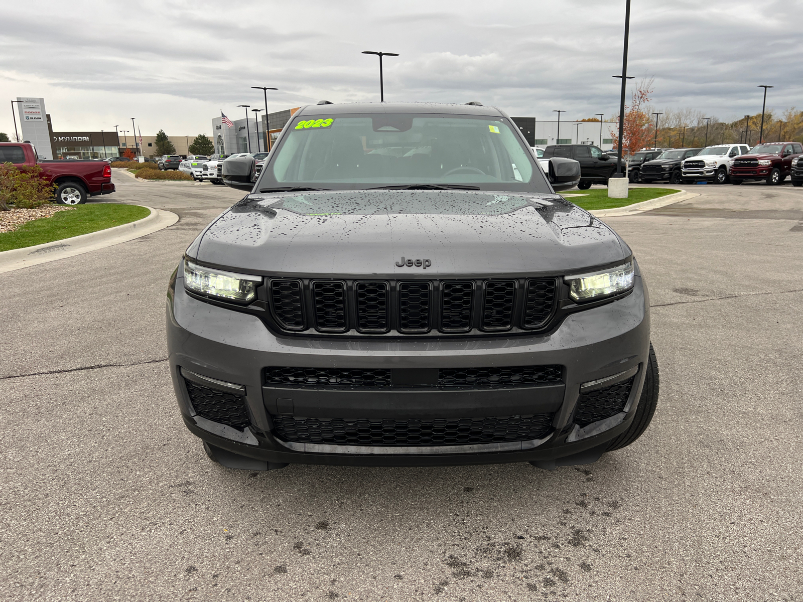 2023 Jeep Grand Cherokee L Limited 3