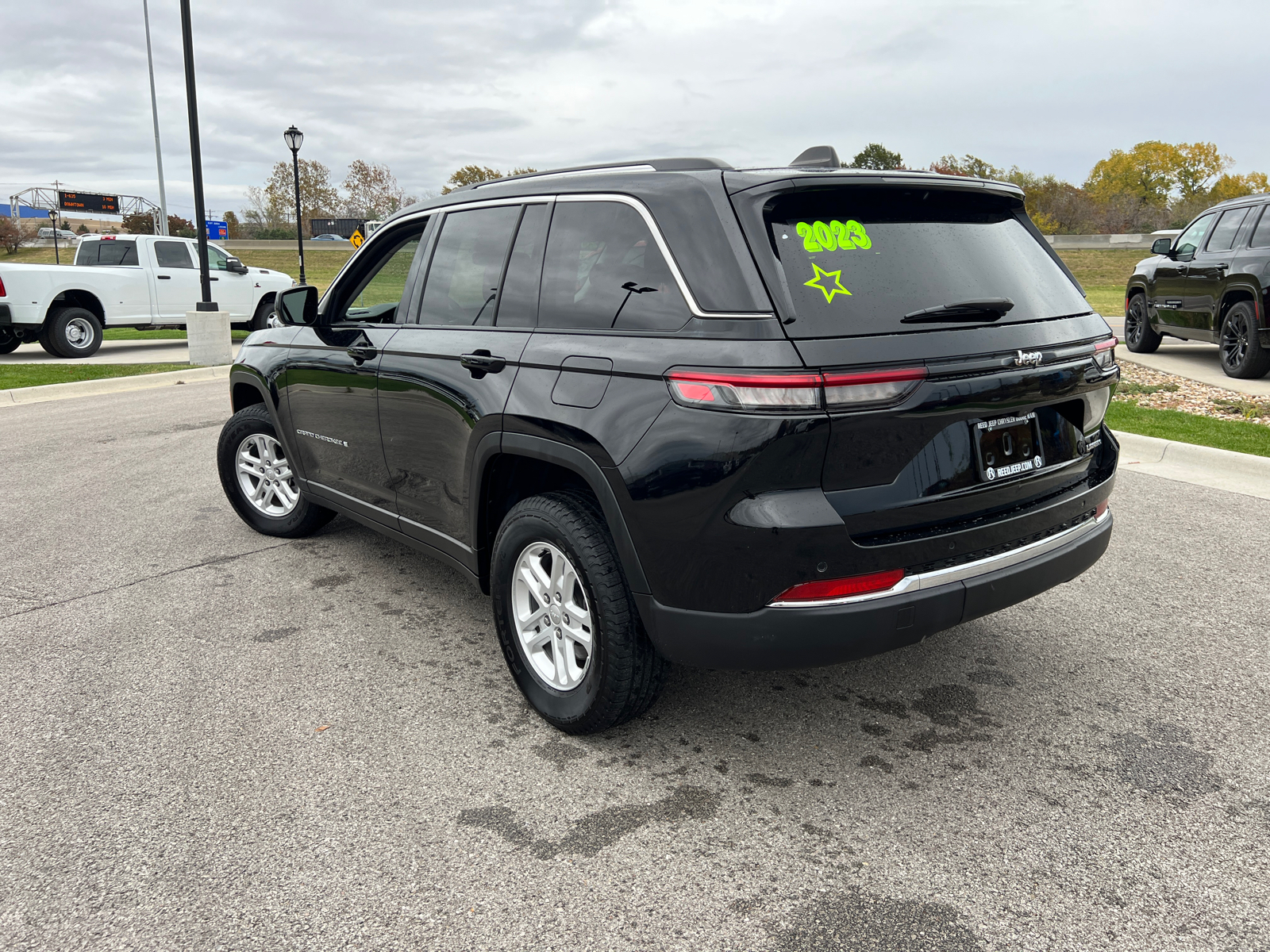 2023 Jeep Grand Cherokee Laredo 7