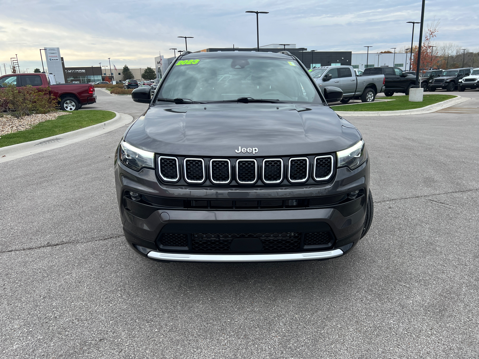 2023 Jeep Compass Limited 3