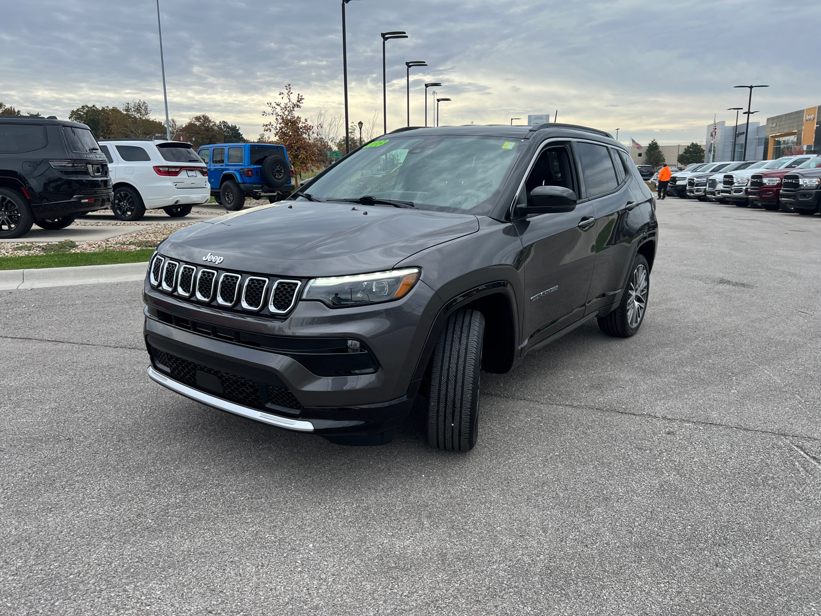 2023 Jeep Compass Limited 4