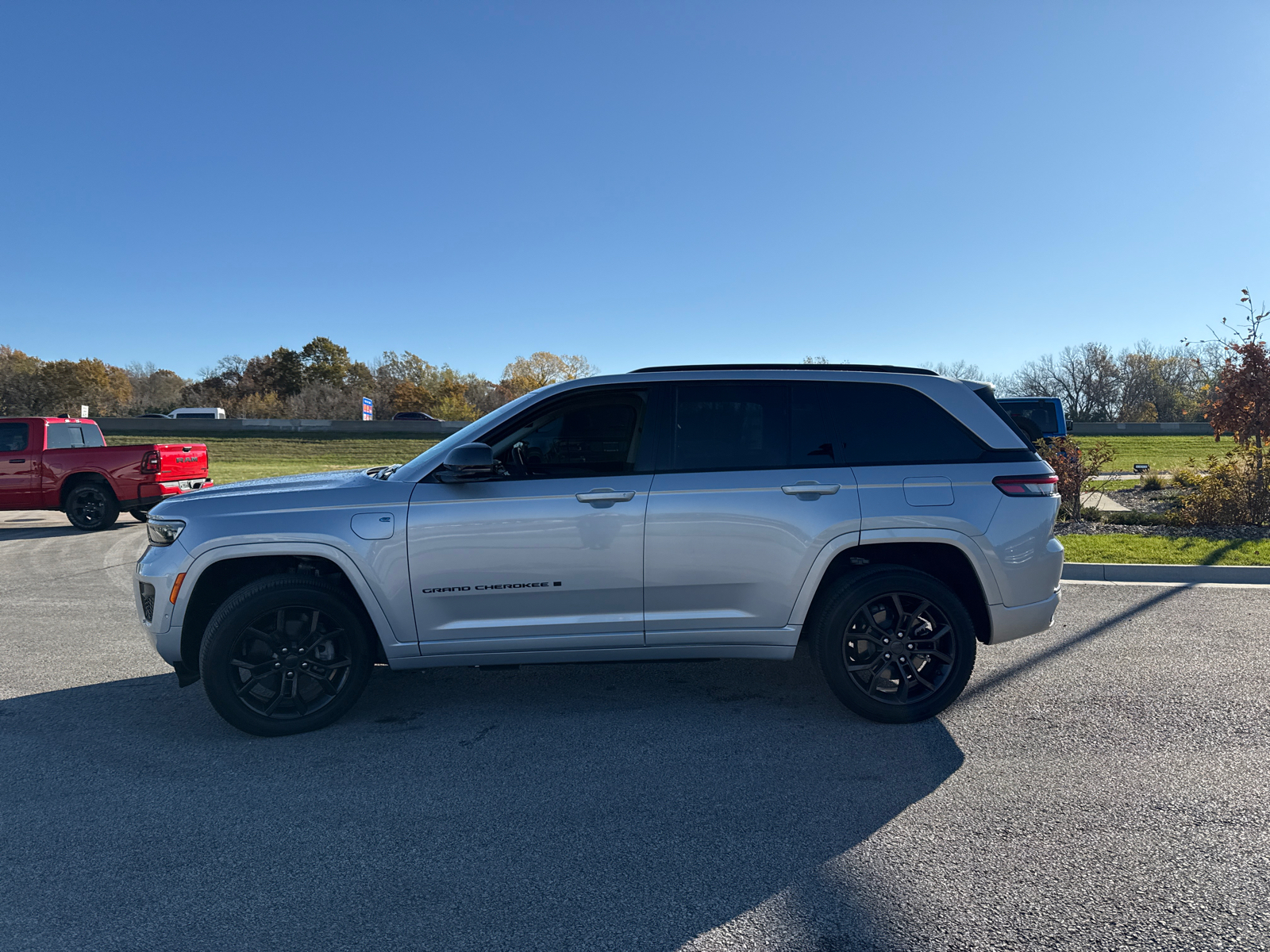 2023 Jeep Grand Cherokee 4xe 30th Anniversary 5