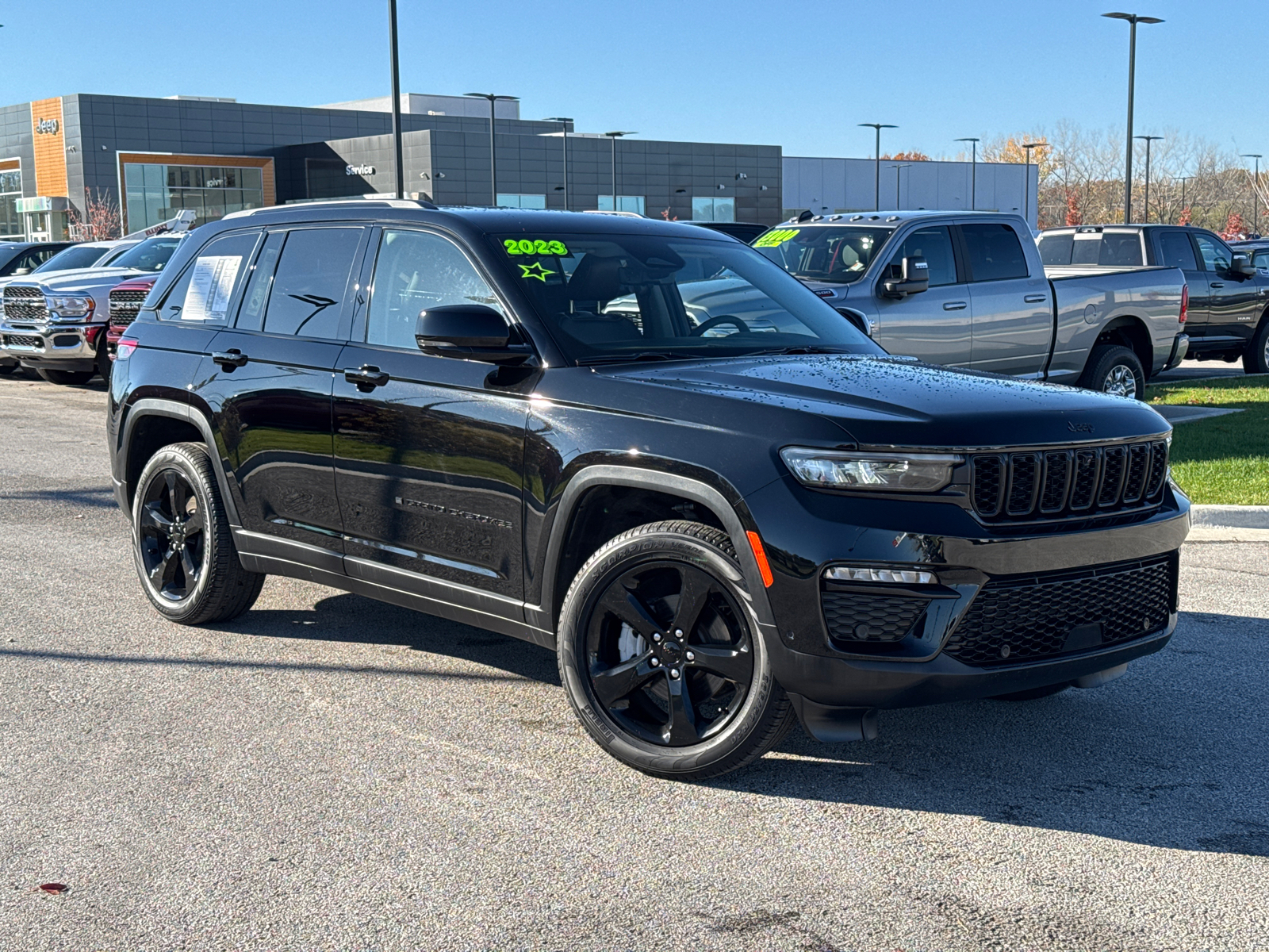 2023 Jeep Grand Cherokee Limited 1