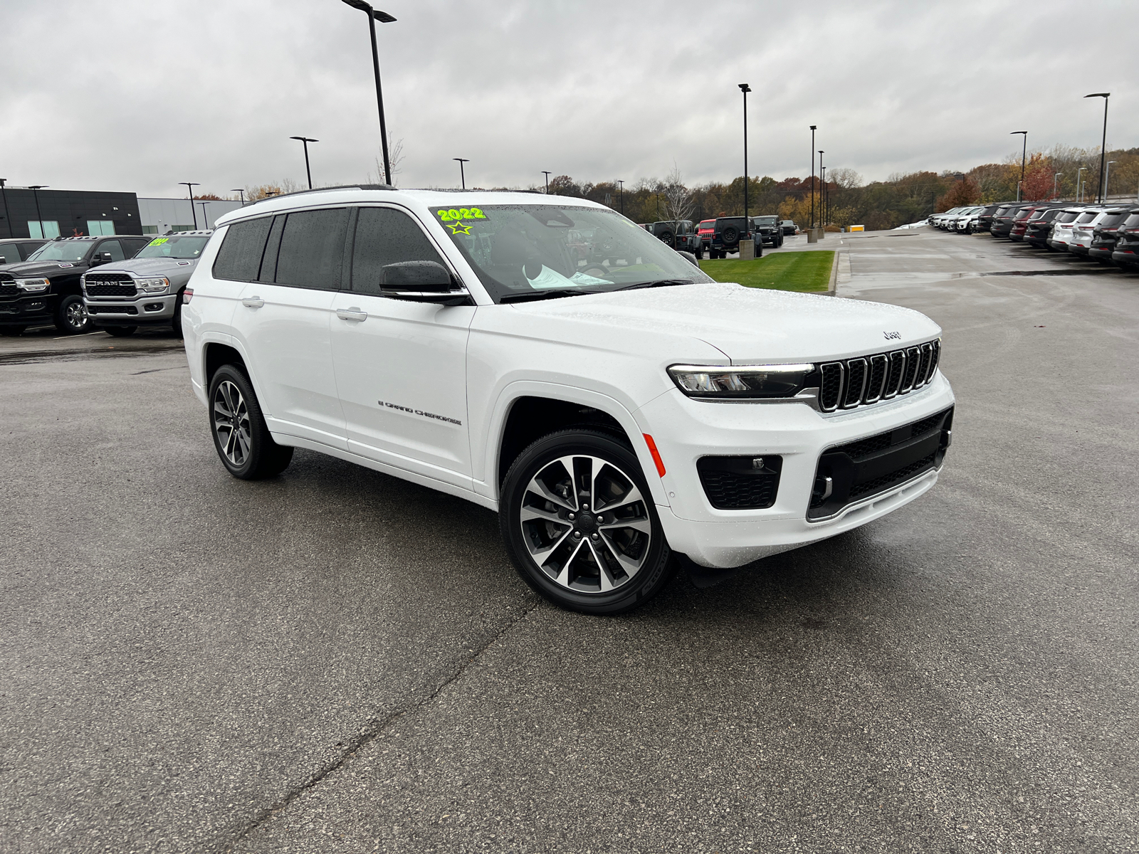 2022 Jeep Grand Cherokee L Overland 1