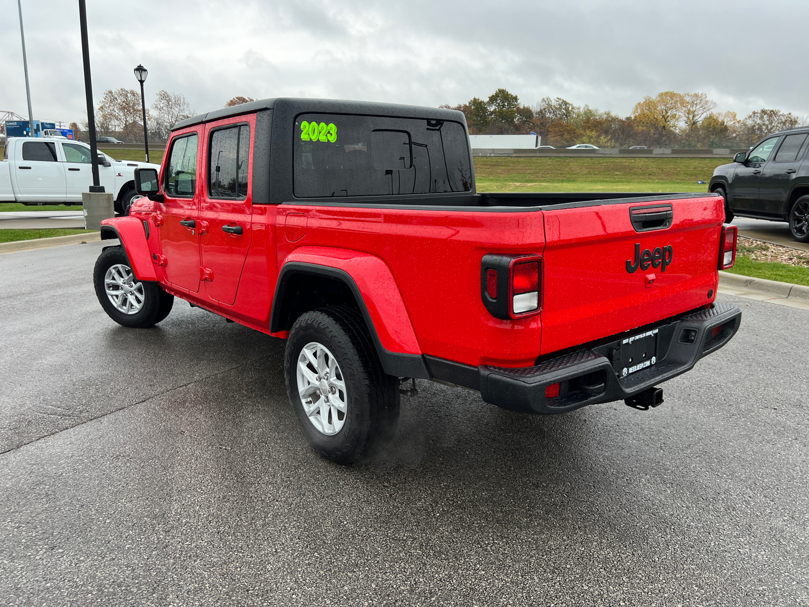 2023 Jeep Gladiator Sport S 4x4 7