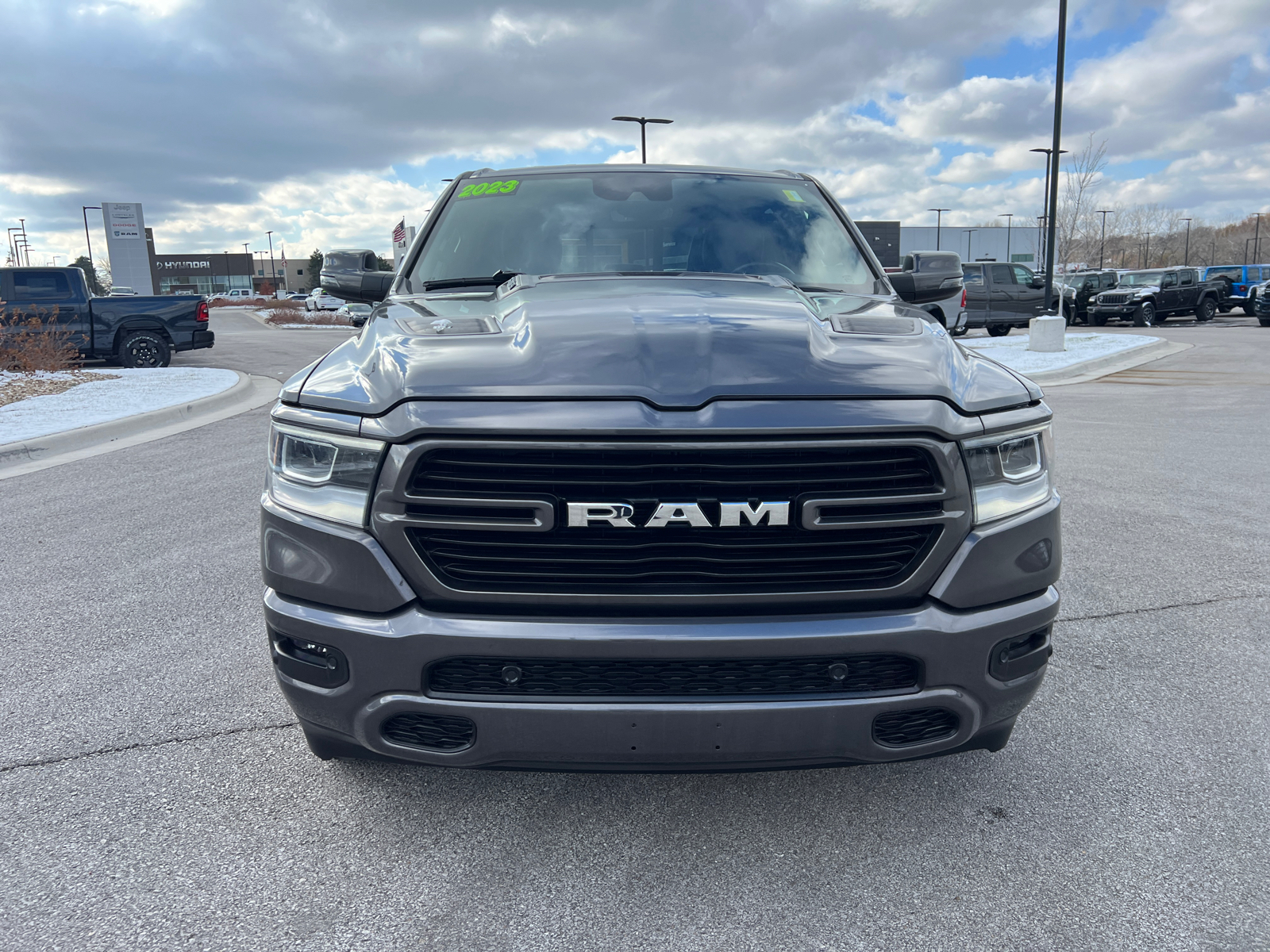 2023 Ram 1500 Laramie 4x4 Crew Cab 57 Box 3