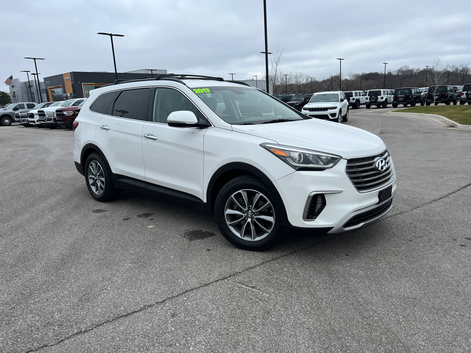 2017 Hyundai Santa Fe SE 1