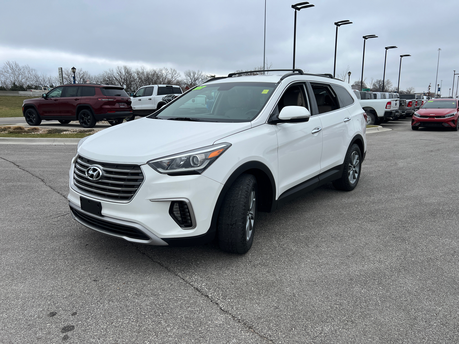 2017 Hyundai Santa Fe SE 4