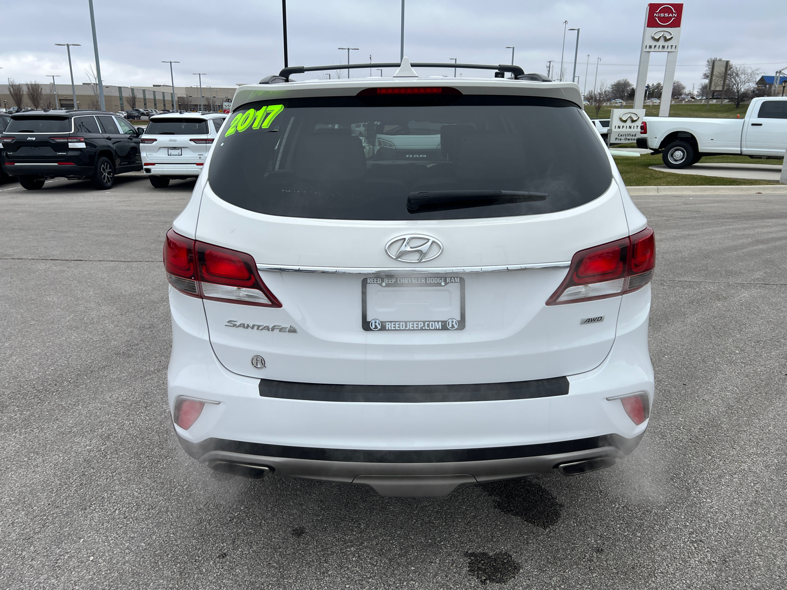 2017 Hyundai Santa Fe SE 8