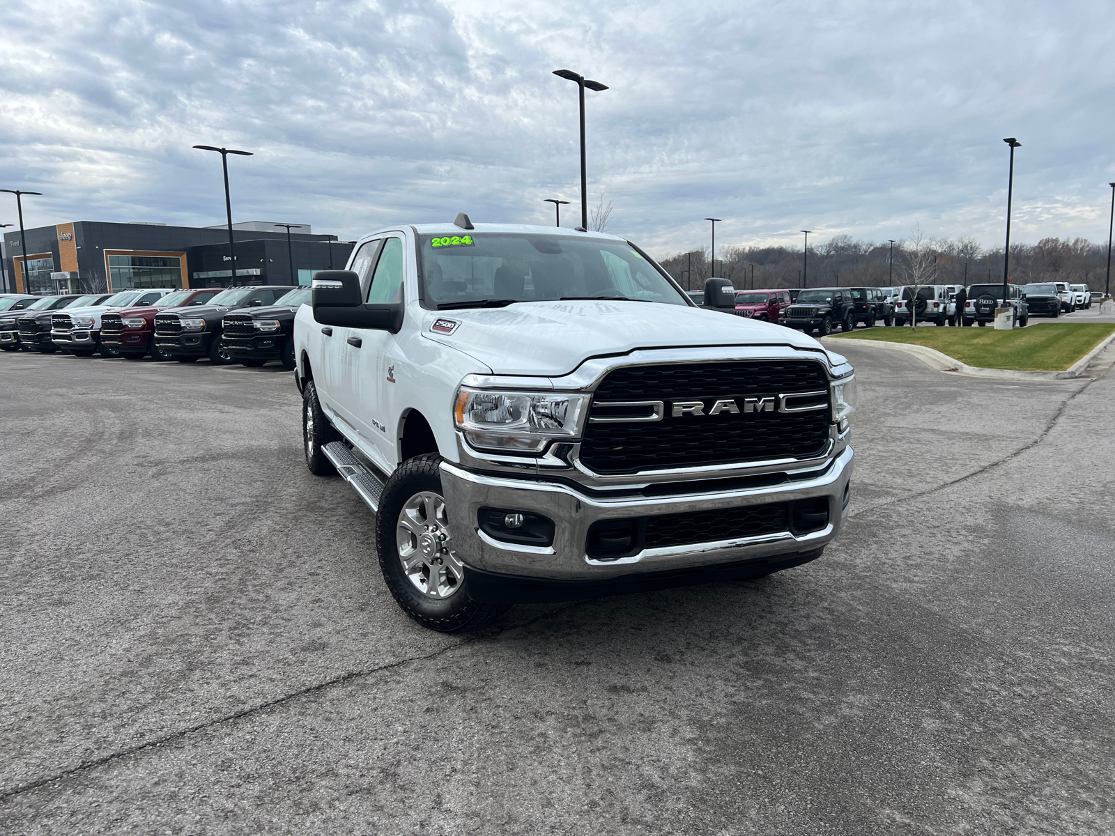 2024 Ram 2500 Big Horn 4x4 Crew Cab 64 Box 2