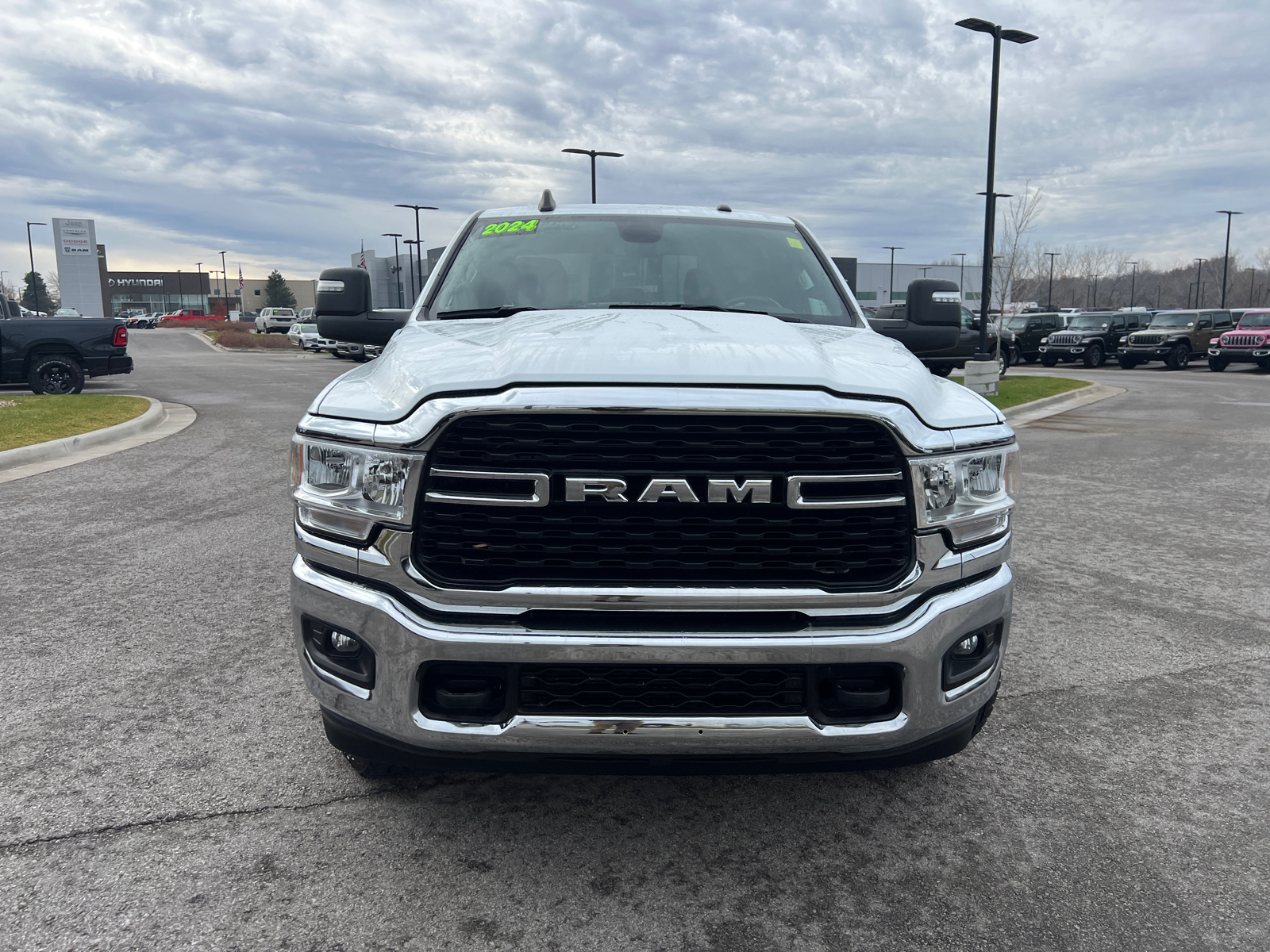 2024 Ram 2500 Big Horn 4x4 Crew Cab 64 Box 3